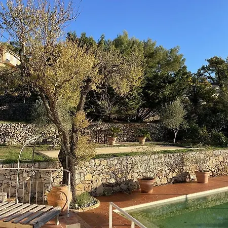 Villa Type Provencal